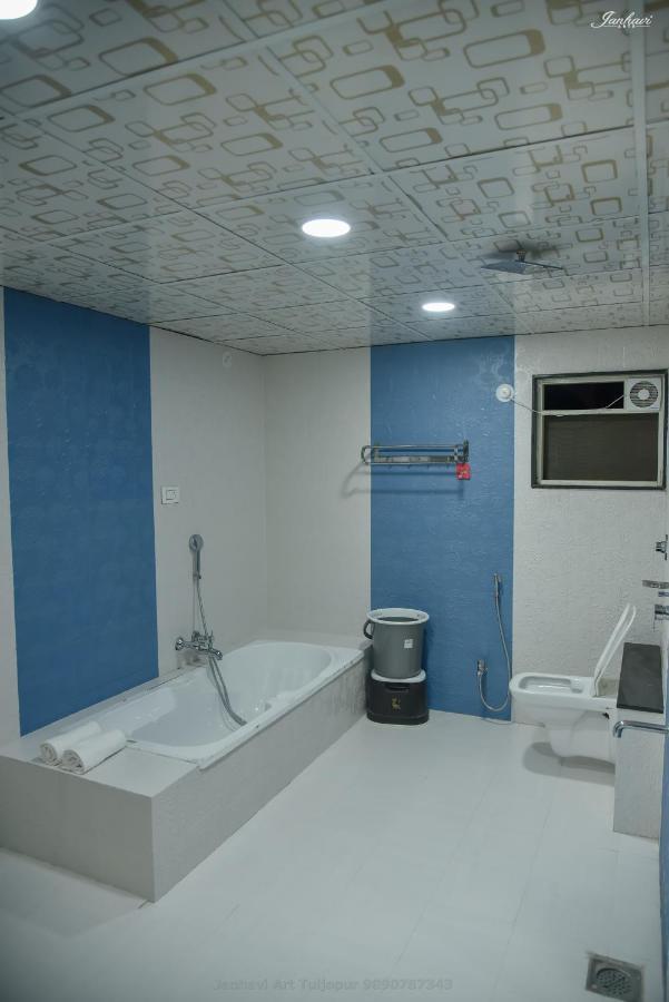 Pawan Executive Tuljapur Exterior foto