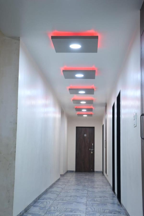 Pawan Executive Tuljapur Exterior foto