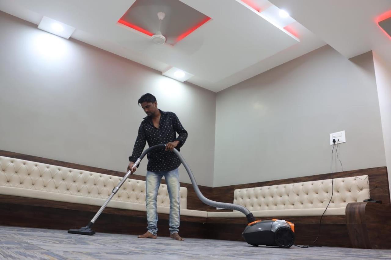 Pawan Executive Tuljapur Exterior foto