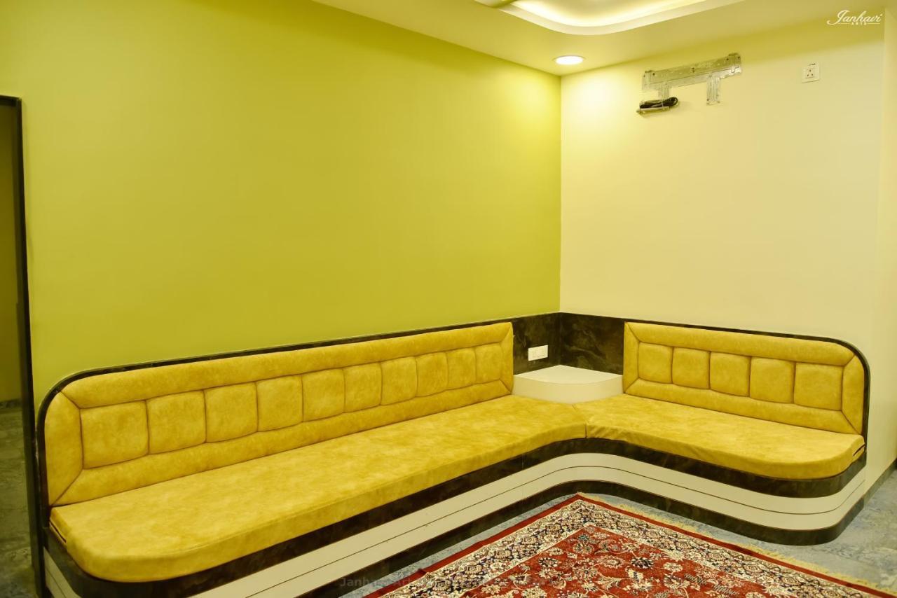 Pawan Executive Tuljapur Exterior foto