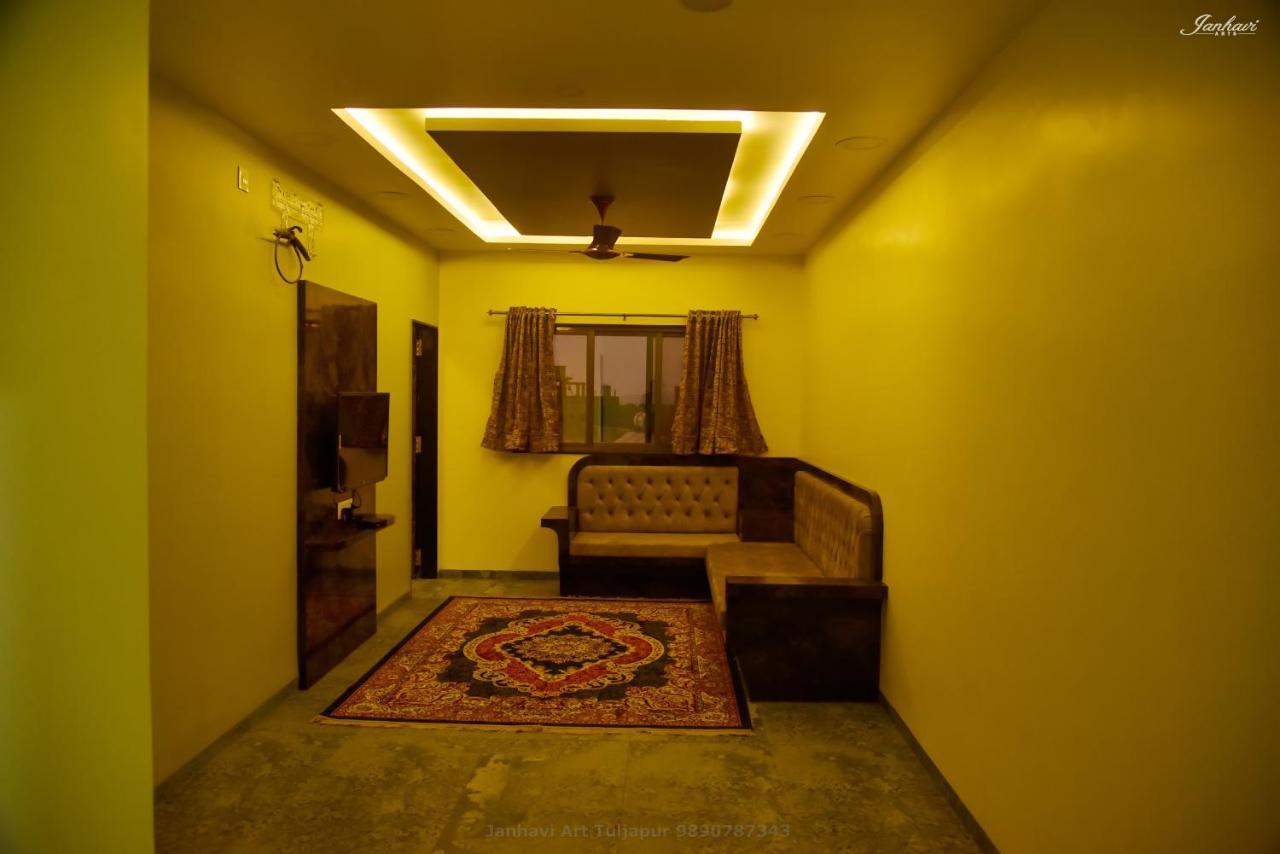 Pawan Executive Tuljapur Exterior foto