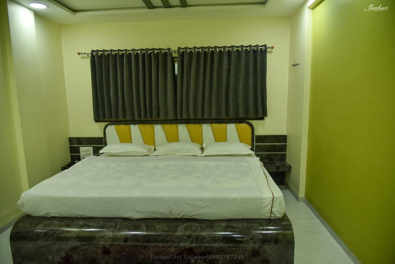 Pawan Executive Tuljapur Exterior foto