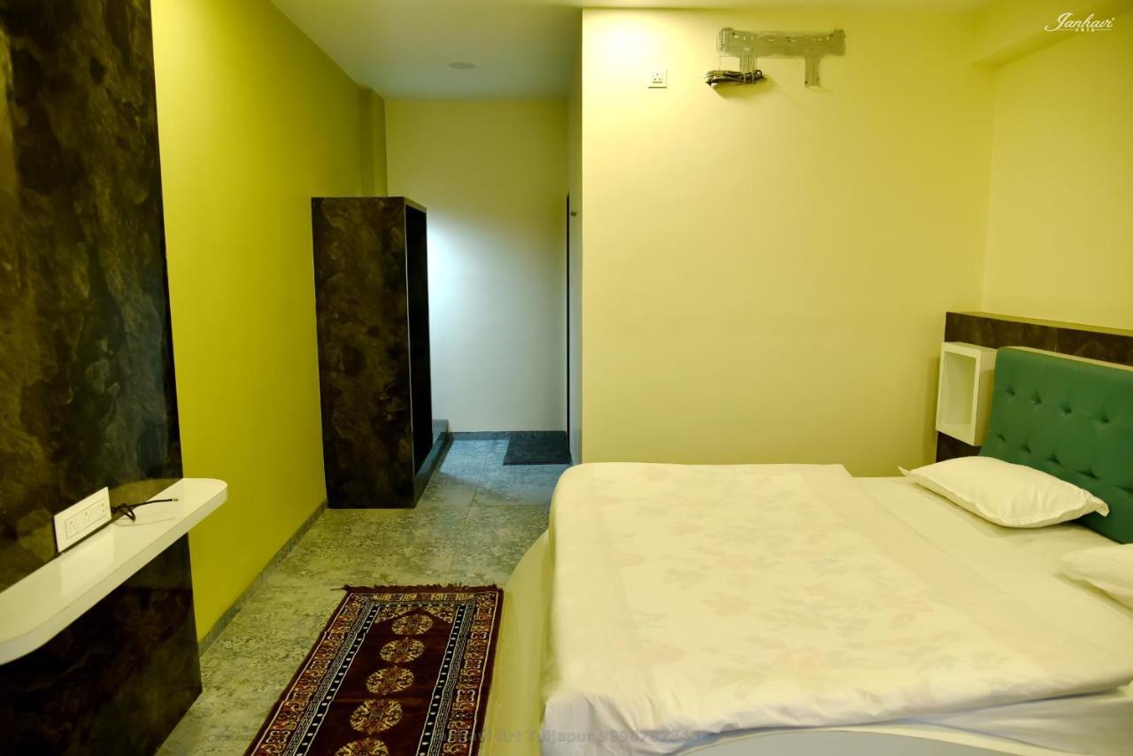 Pawan Executive Tuljapur Exterior foto